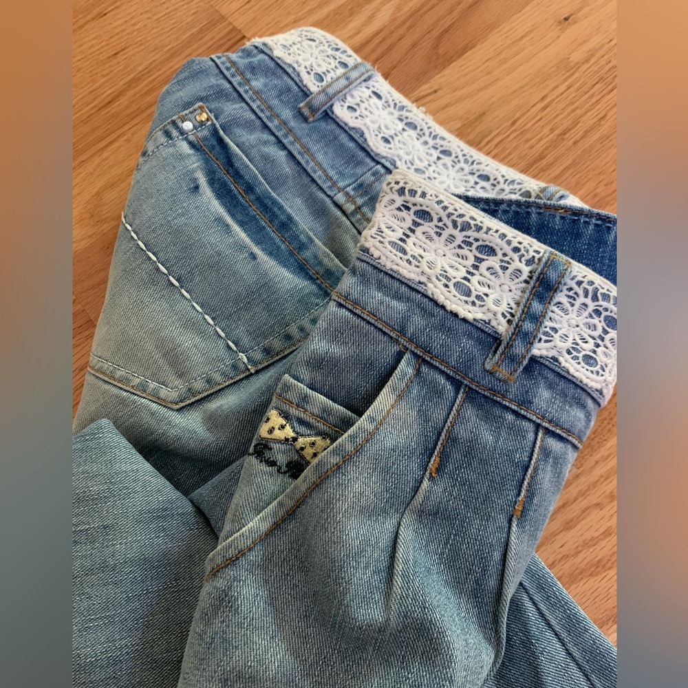 Five Plus Lace Decoration Boyfriend Jeans